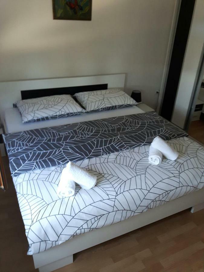 Apartman Petra & Tena Slunj Exteriör bild