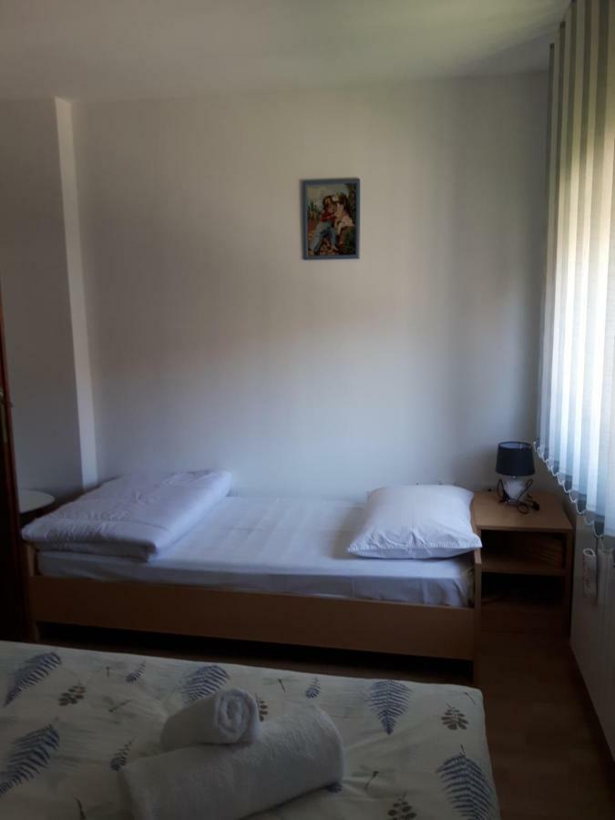 Apartman Petra & Tena Slunj Exteriör bild